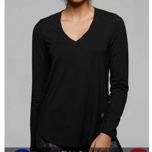 Titika Pika long sleeve asymmetrical tee